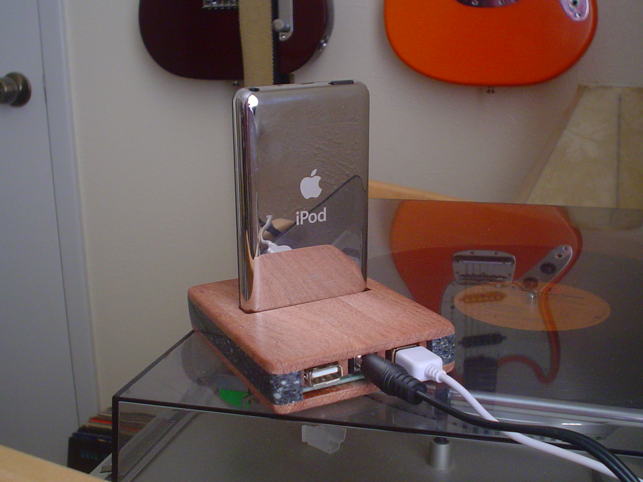 iPod Base Dock Charger